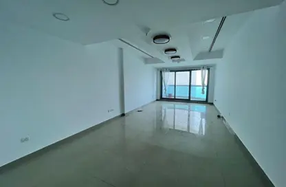 شقة - 2 غرف نوم - 4 حمامات للبيع في مساكن كورنيش عجمان - طريق كورنيش عجمان - عجمان