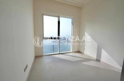 Apartment - 1 - 1 for sale in Palace Beach Residence Tower 2 - Palace Beach Residence - Emaar Beachfront - Dubai Harbour - Dubai