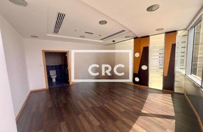 Office Space - Studio - 2 for rent in Gold Tower (Au Tower) - JLT Cluster I - Jumeirah Lake Towers - Dubai