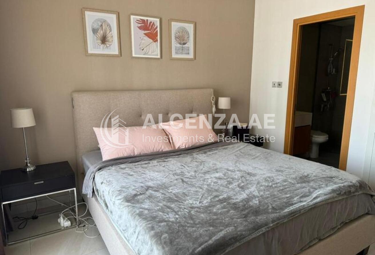 FURNISHED | SPACIOUS | COMMUNITY VIEW photo 12