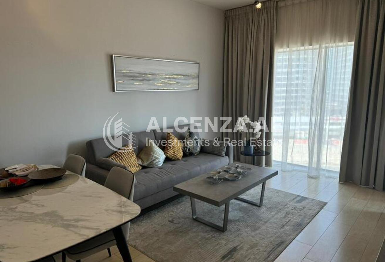 FURNISHED | SPACIOUS | COMMUNITY VIEW photo 2