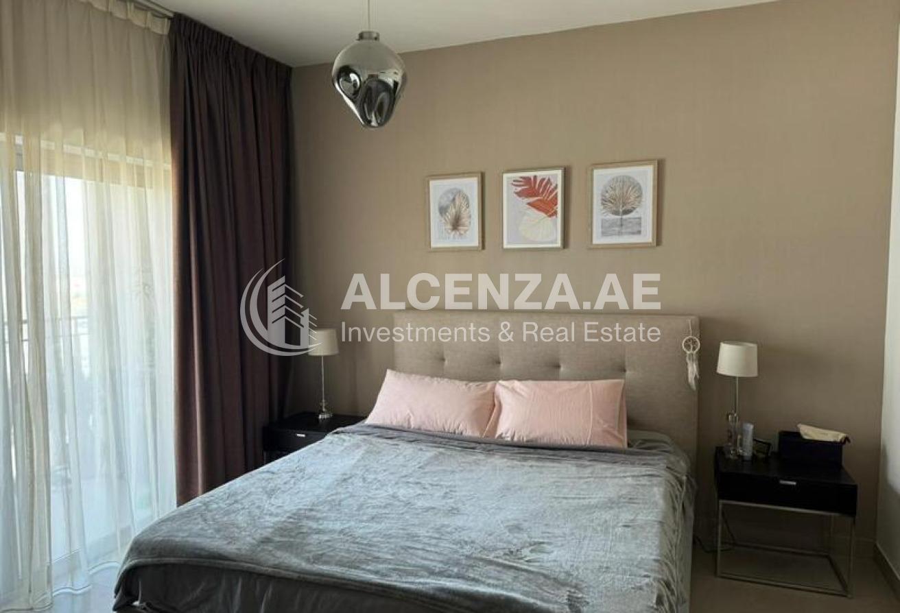 FURNISHED | SPACIOUS | COMMUNITY VIEW photo 13