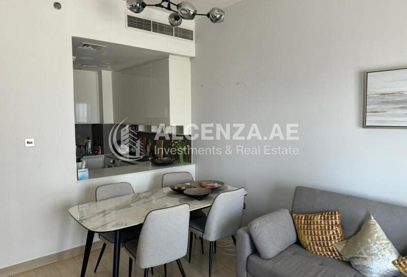 FURNISHED | SPACIOUS | COMMUNITY VIEW photo 8