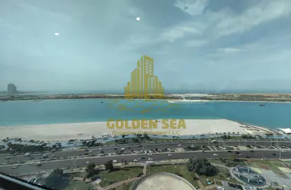 Apartment - 3 Bedrooms - 5 Bathrooms for rent in Corniche View Tower - Corniche Road - Abu Dhabi