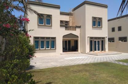 Villa - 3 Bedrooms - 5 Bathrooms for rent in Regional - Jumeirah Park - Dubai