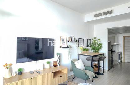 Apartment - Studio - 1 Bathroom for rent in Bloom Towers B - Bloom Towers - District 10 - Jumeirah Village Circle - Dubai
