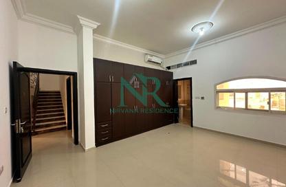 Villa - 5 Bedrooms - 7 Bathrooms for rent in Mohamed Bin Zayed City - Abu Dhabi