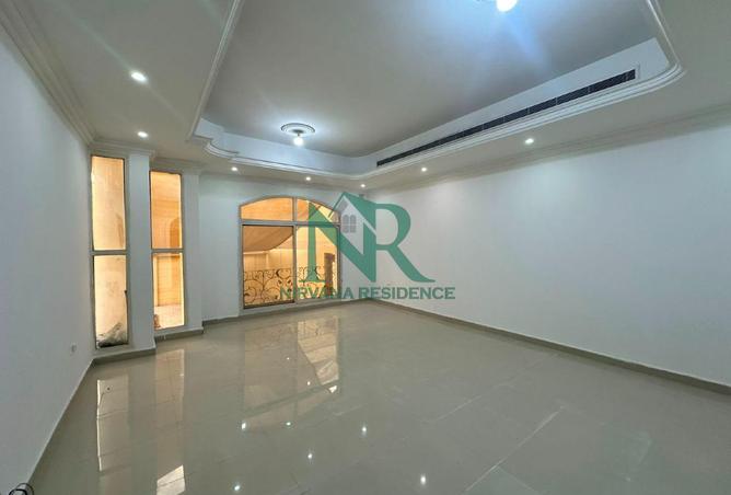 133885733 - Property Image 2