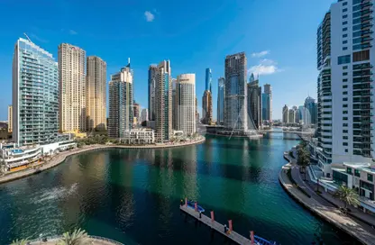 Apartment - 1 Bedroom - 2 Bathrooms for rent in Marina View Tower B - Marina View - Dubai Marina - Dubai