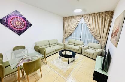 Apartment - 1 - 2 for sale in Beach Tower 1 - Al Khan Lagoon - Al Khan - Sharjah