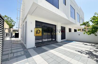 Villa - 4 Bedrooms - 5 Bathrooms for rent in Mirdif - Dubai