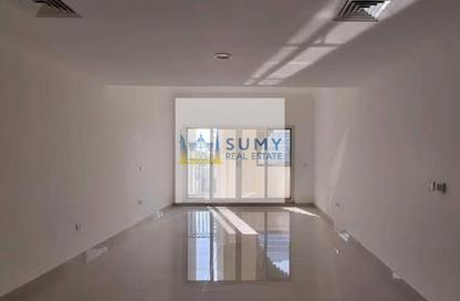 Apartment - Studio - 1 for rent in Venetian - Canal Residence - Dubai Sports City - Dubai