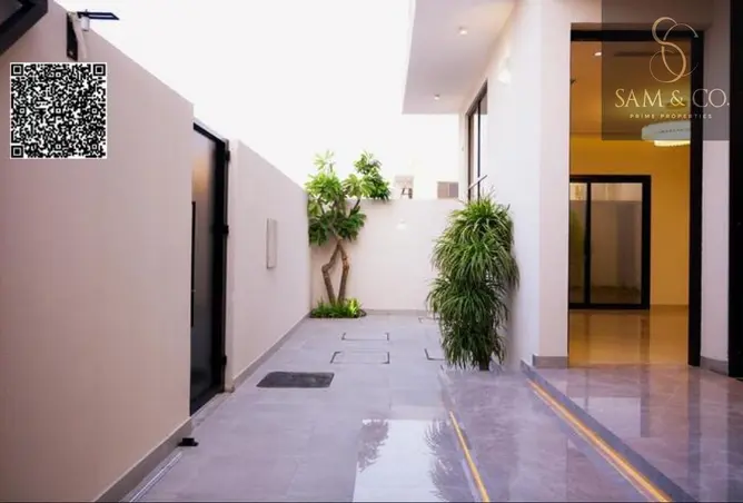 165585173 - Property Image 2