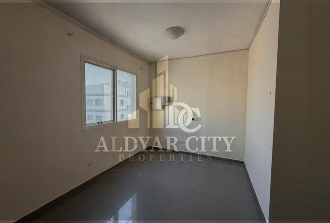 63672398 - Property Image 2