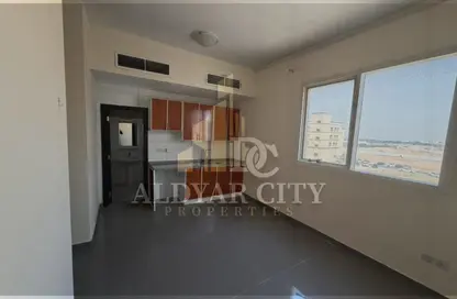 Apartment - Studio - 1 Bathroom for rent in Tiger Downtown Ajman - Al Alia - Ajman