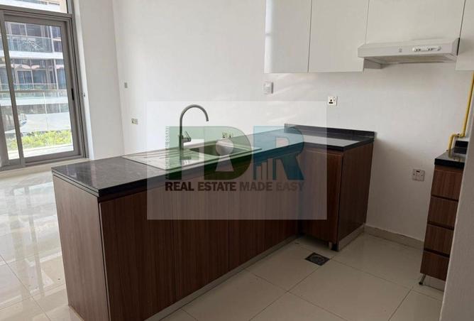 76968569 - Property Image 3