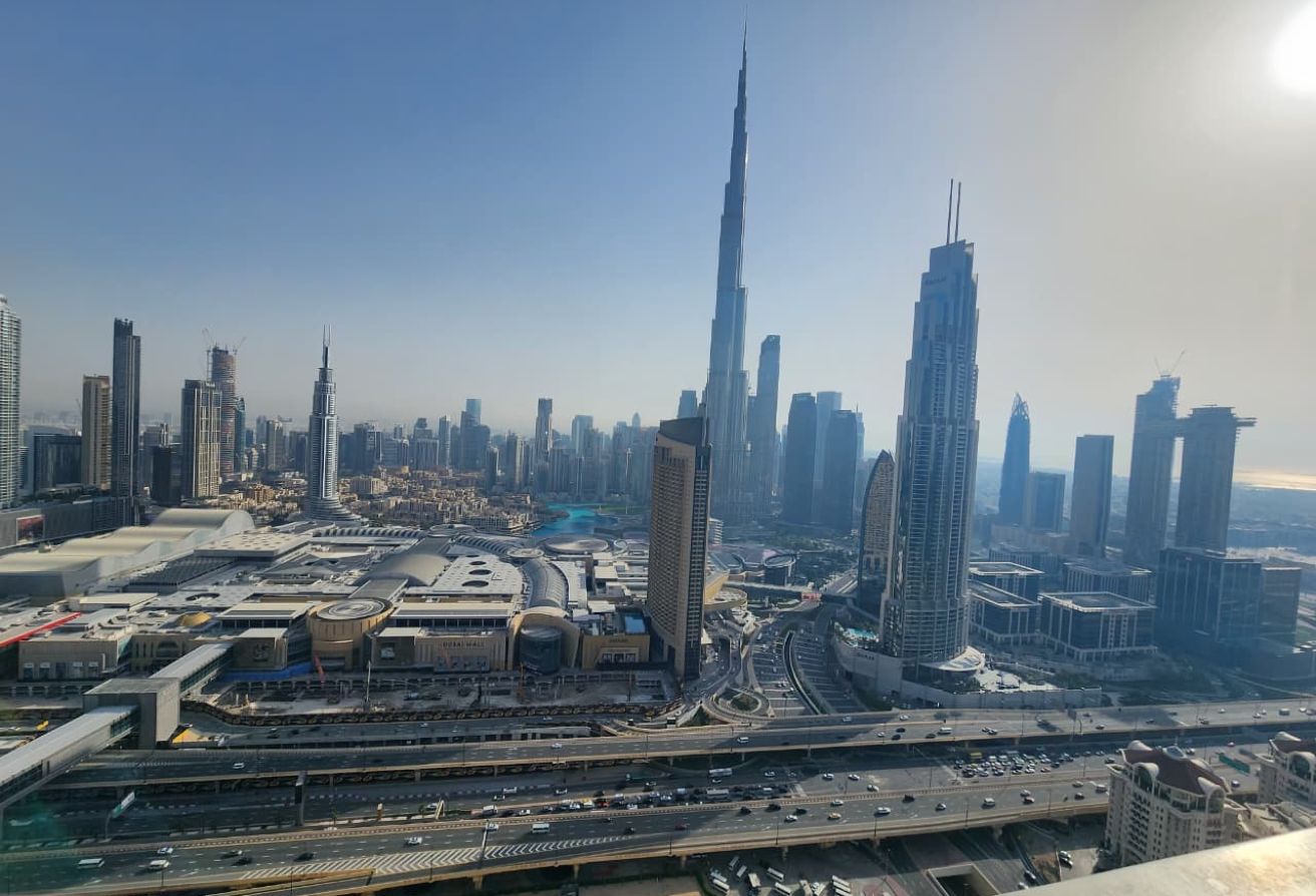 Burj Khalifa View| Corner Unit| Less Priced Unit — image 11