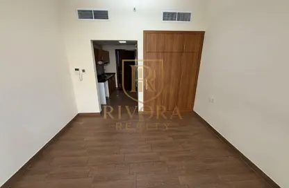 Apartment - 1 Bathroom for rent in F49 Avenue - International City Phase 2 - Al Warsan 4 - Al Warsan - Dubai