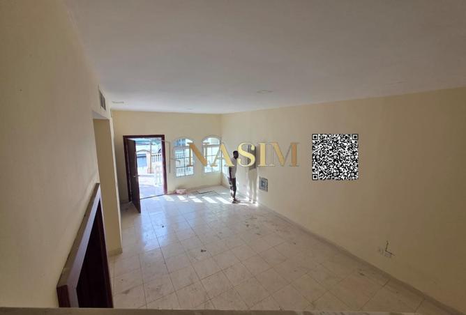 82383082 - Property Image 3