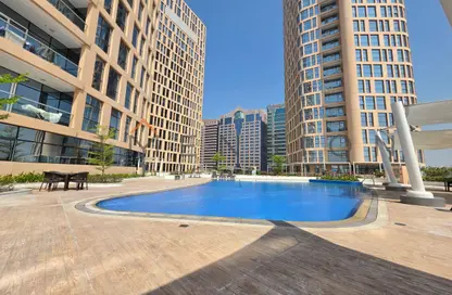 شقة - 3 غرف نوم - 4 حمامات للايجار في يونايتد سكوير - الخالدية - أبوظبي