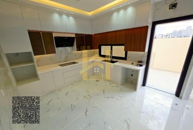 76569649 - Property Image 3