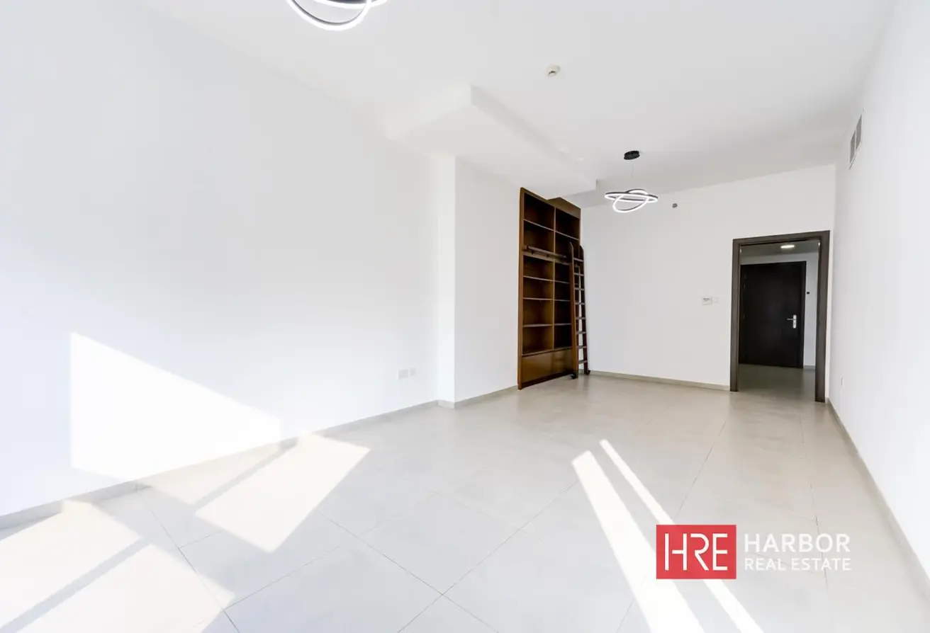 92710982 - Property Main Image