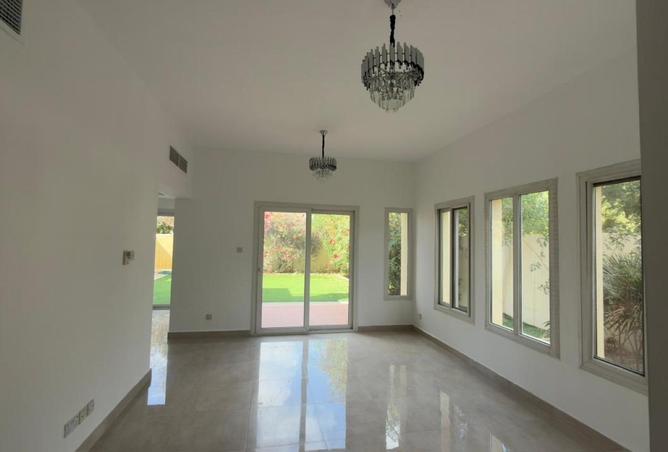 16333500 - Property Image 2