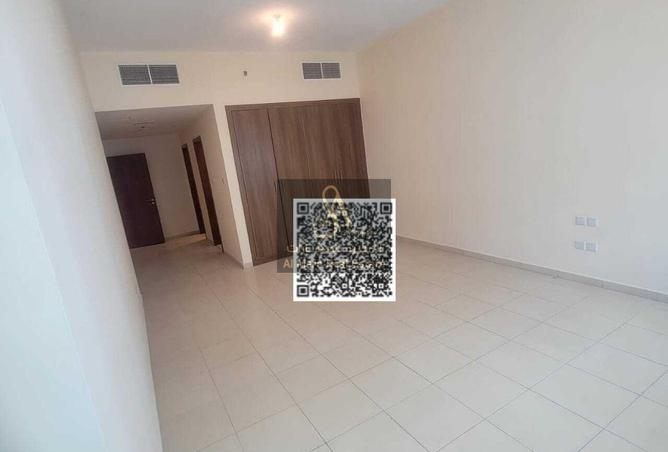 114611311 - Property Image 3