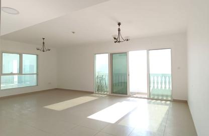 Apartment - 3 - 4 for rent in Lake Tower - Al Majaz 1 - Al Majaz - Sharjah Apartment - 3 - 4 for rent in Lake Tower - Al Majaz 1 - Al Majaz - Sharjah