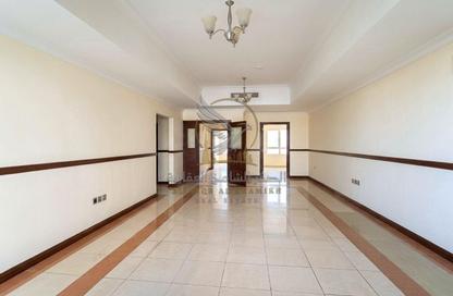 Apartment - 2 - 3 for rent in Al Mujarrah - Al Sharq - Sharjah Apartment - 2 - 3 for rent in Al Mujarrah - Al Sharq - Sharjah