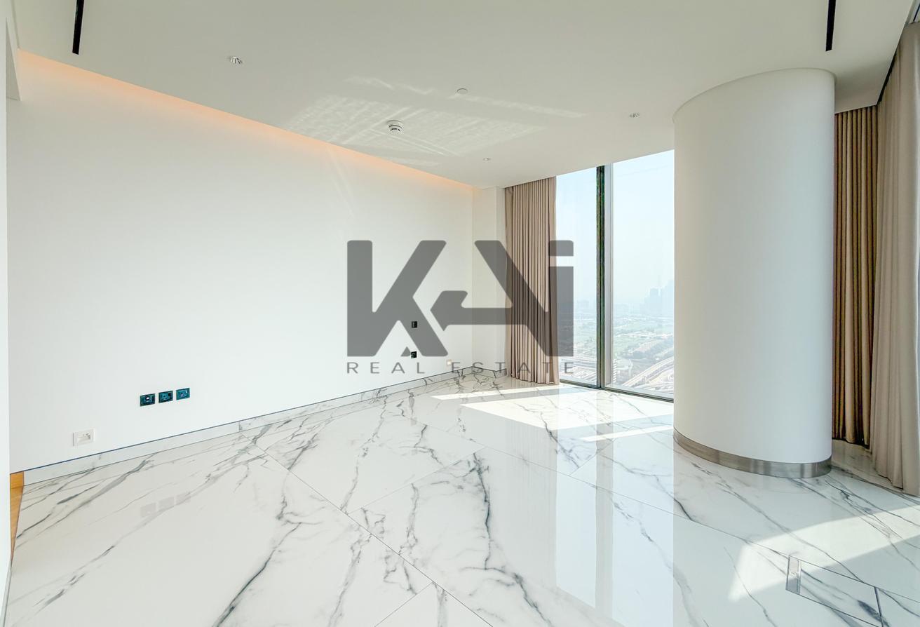Luxurious 4BR+Maids | High Floor | Spacious Layout photo 5