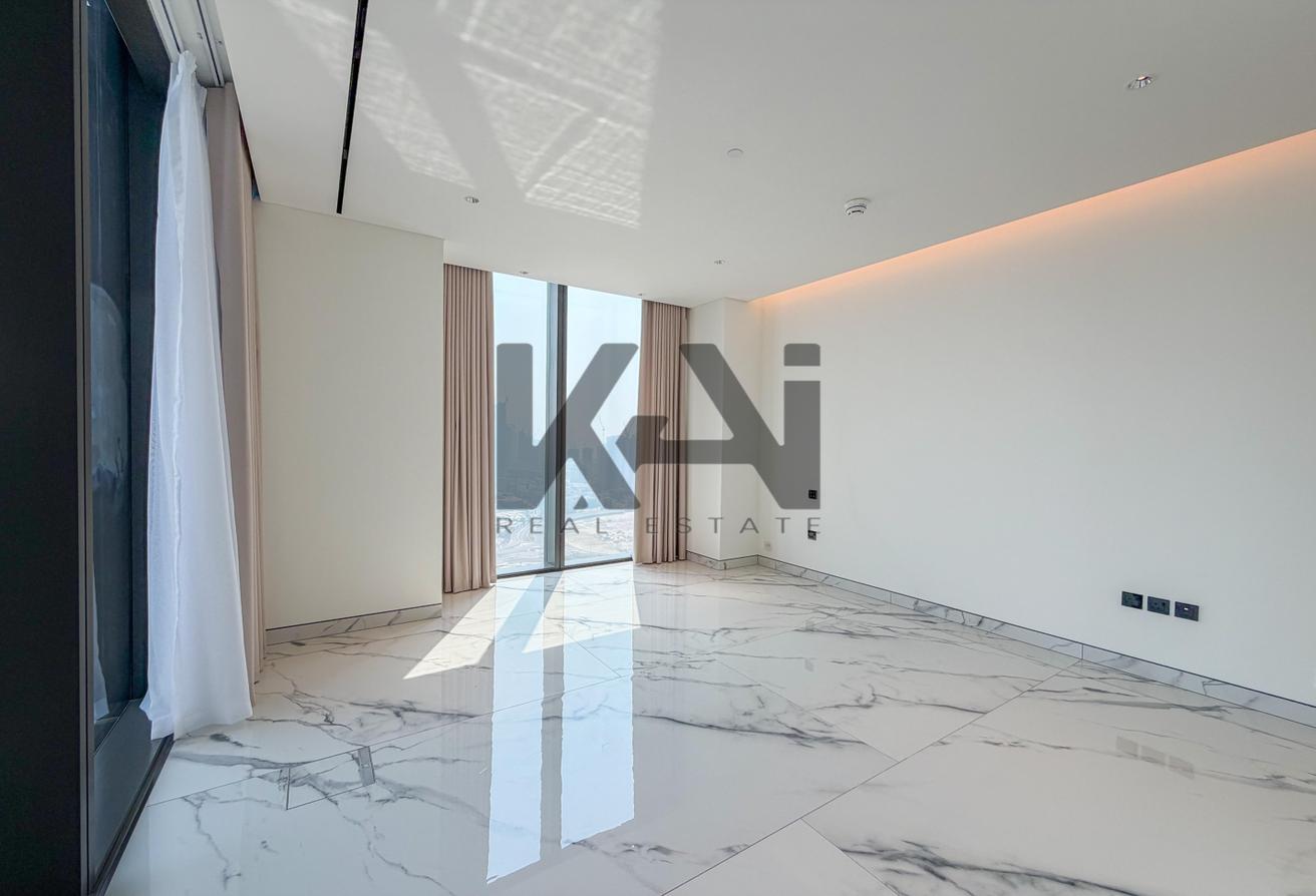 Luxurious 4BR+Maids | High Floor | Spacious Layout photo 11