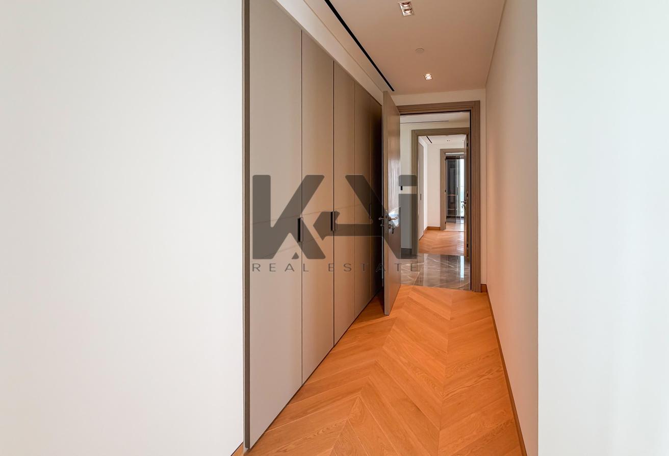 Luxurious 4BR+Maids | High Floor | Spacious Layout photo 6