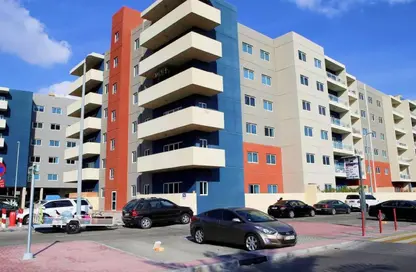 Apartment - 2 Bedrooms - 2 Bathrooms for sale in Al Reef Downtown - Al Reef - Abu Dhabi