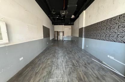 Shop - Studio - 1 Bathroom for rent in Emerald Avenue - Al Warqa'a 1 - Al Warqa'a - Dubai
