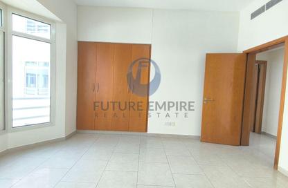 Apartment - 2 Bedrooms - 3 Bathrooms for rent in Al Mina - Bur Dubai - Dubai Apartment - 2 Bedrooms - 3 Bathrooms for rent in Al Mina - Bur Dubai - Dubai