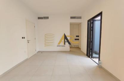 Townhouse - 3 - 4 for rent in Sarab 1 - Aljada - Sharjah