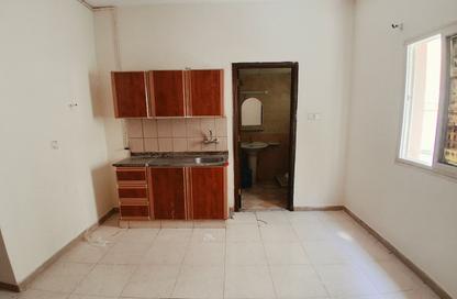 Apartment - Studio - 1 for rent in Fire Station Road - Muwaileh - Sharjah Apartment - Studio - 1 for rent in Fire Station Road - Muwaileh - Sharjah