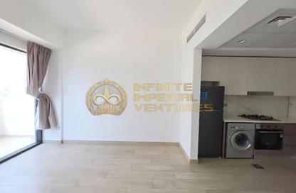 Apartment - 1 Bedroom - 1 Bathroom for rent in Azizi Riviera 39 - Azizi Riviera - Meydan One - Meydan - Dubai Apartment - 1 Bedroom - 1 Bathroom for rent in Azizi Riviera 39 - Azizi Riviera - Meydan One - Meydan - Dubai