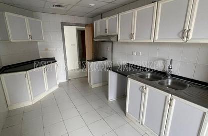 Apartment - 3 Bedrooms - 4 Bathrooms for rent in Crystal Plaza - Al Majaz 1 - Al Majaz - Sharjah
