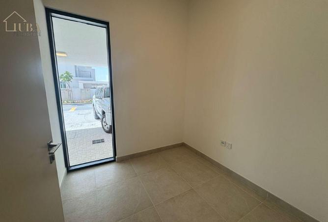 90923597 - Property Image 3