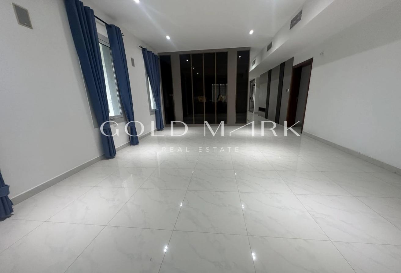 Huge Plot | Nice Community | Vacant Unit photo 7