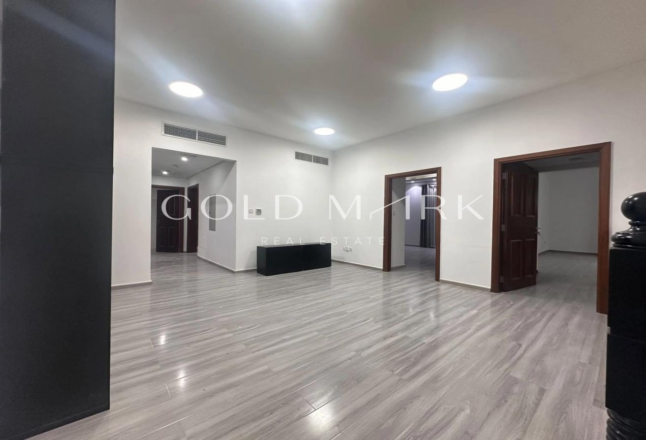 Huge Plot | Nice Community | Vacant Unit photo 9