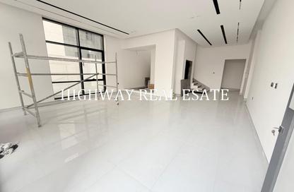 Villa - 5 - 7+ for sale in Hoshi 1 - Hoshi - Al Badie - Sharjah