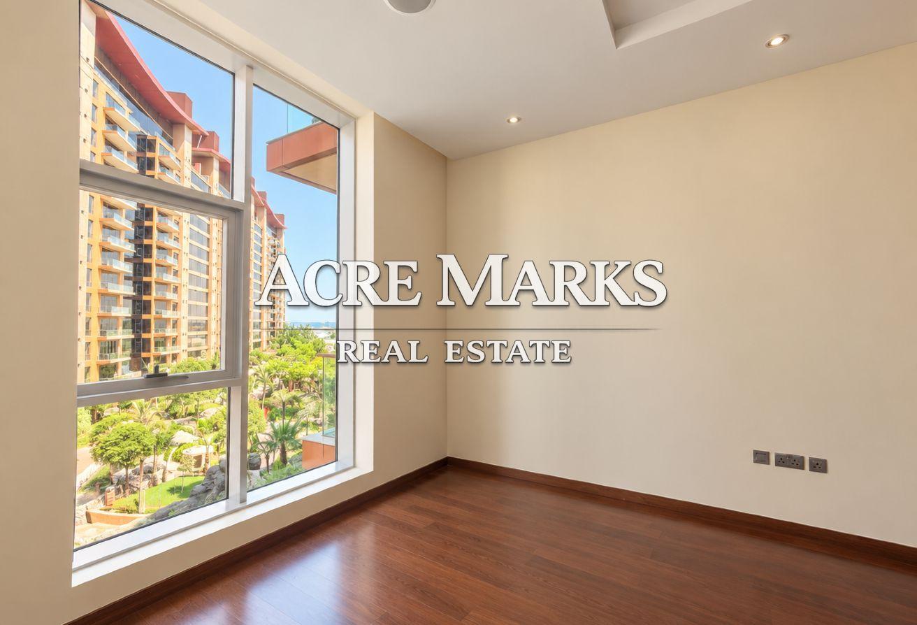 Balcony | Sea View | Prime Location | Vacant photo 10