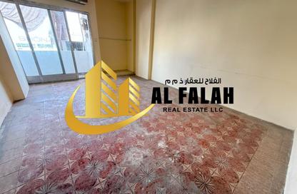شقة - غرفة نوم - 1 حمام للايجار في شارع جمال عبد الناصر - المجاز - الشارقة