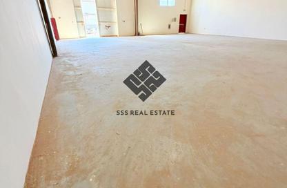 Warehouse - Studio - 6 Bathrooms for rent in Umm Dir - Umm Al Quwain