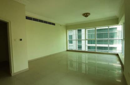 Apartment - 2 - 3 for rent in Al Majaz 1 - Al Majaz - Sharjah