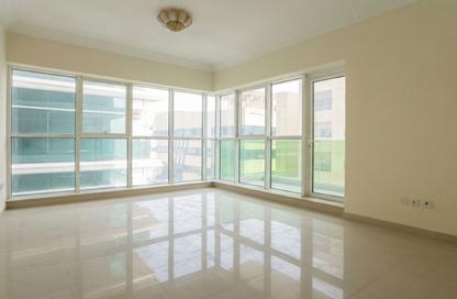 Apartment - 2 - 3 for rent in Al Majaz 1 - Al Majaz - Sharjah