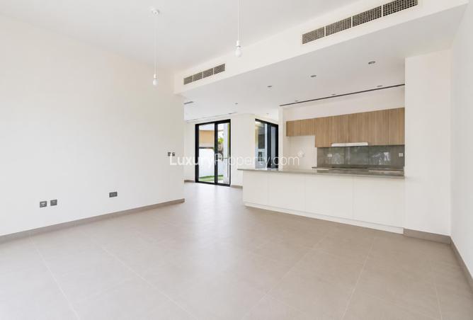 112759997 - Property Image 2